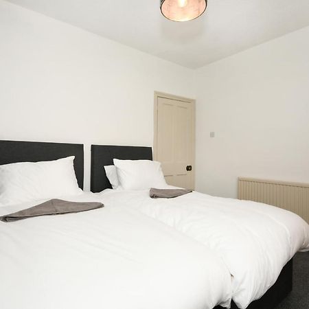 Cottage Style 3 Bedroom House - Close To City Centre & The Peaks Chesterfield Kültér fotó
