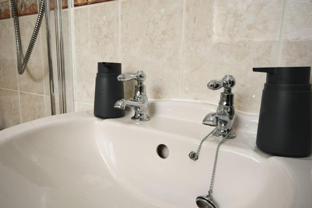 Cottage Style 3 Bedroom House - Close To City Centre & The Peaks Chesterfield Kültér fotó
